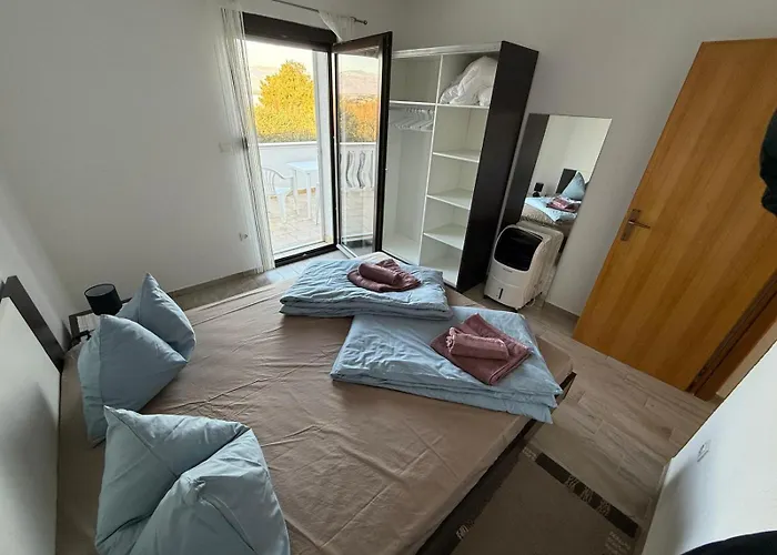 Апартаменты Mate Нин