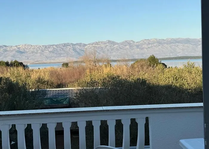 Апартаменты Mate Нин